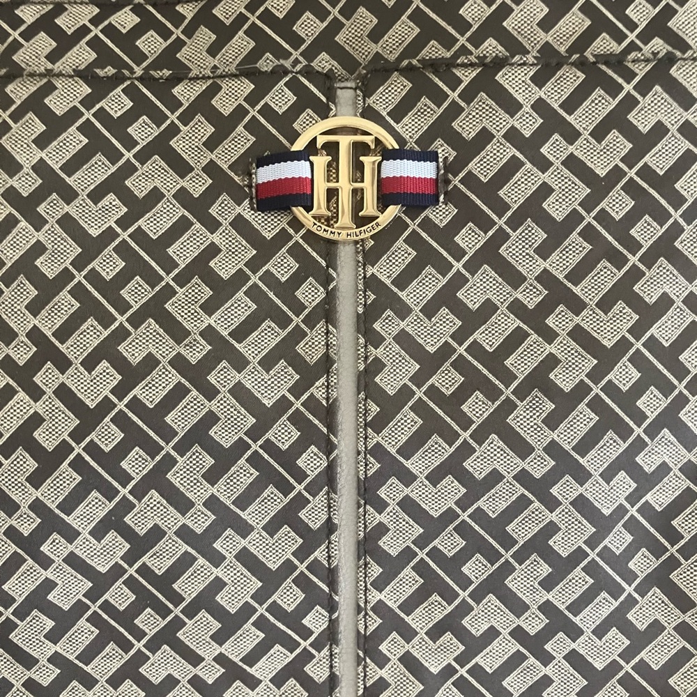 Tommy cross body bag